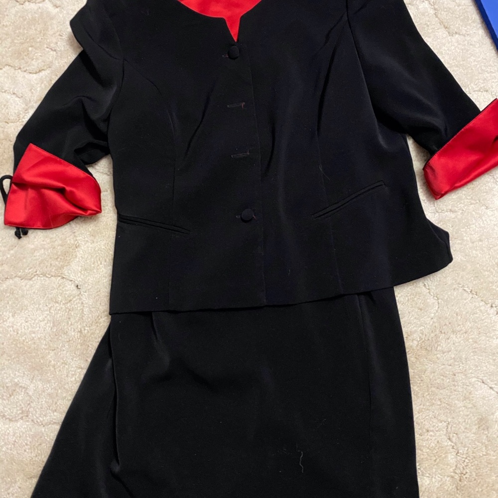 Vintage a black with red accent.. smooth as silk!